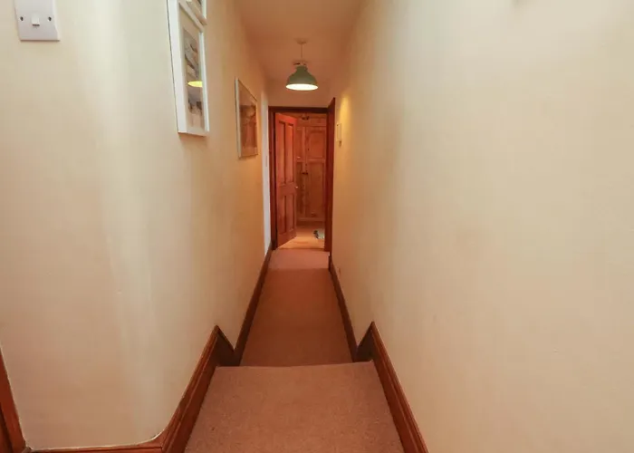 4 Cliff * Saltburn-by-the-Sea